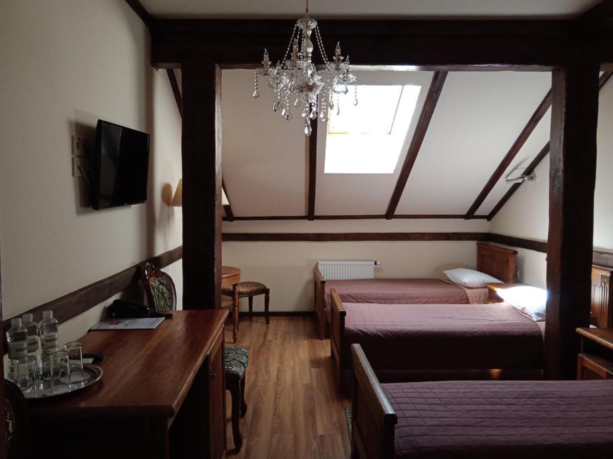 Hotel Fortetsya Hetmana Hatne Exterior photo