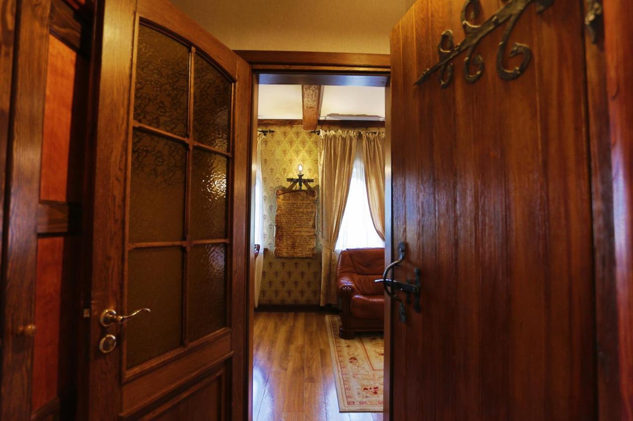 Hotel Fortetsya Hetmana Hatne Exterior photo